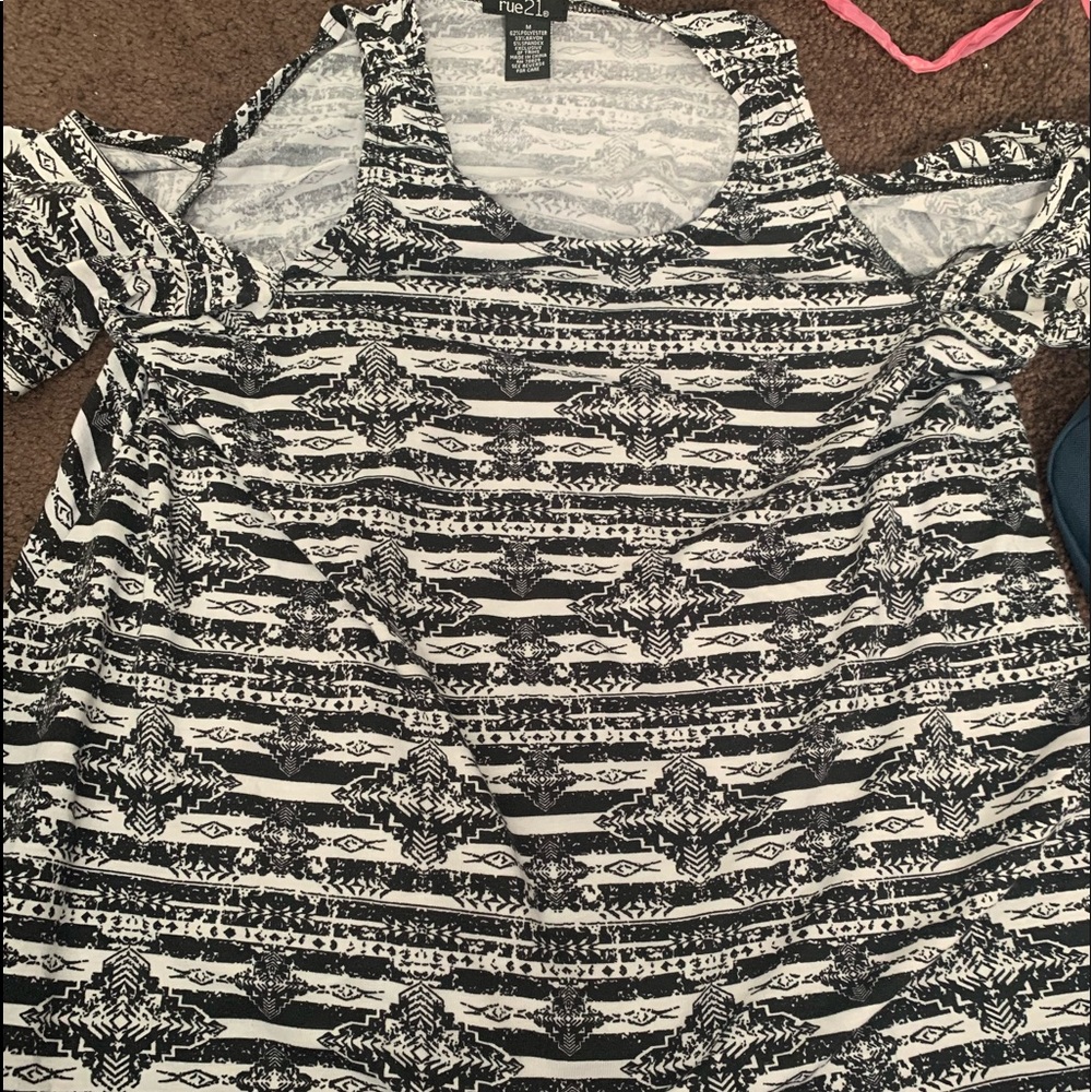 Like new Rue 21 top